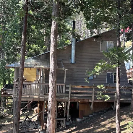 Sequoia National Forest Cabink
